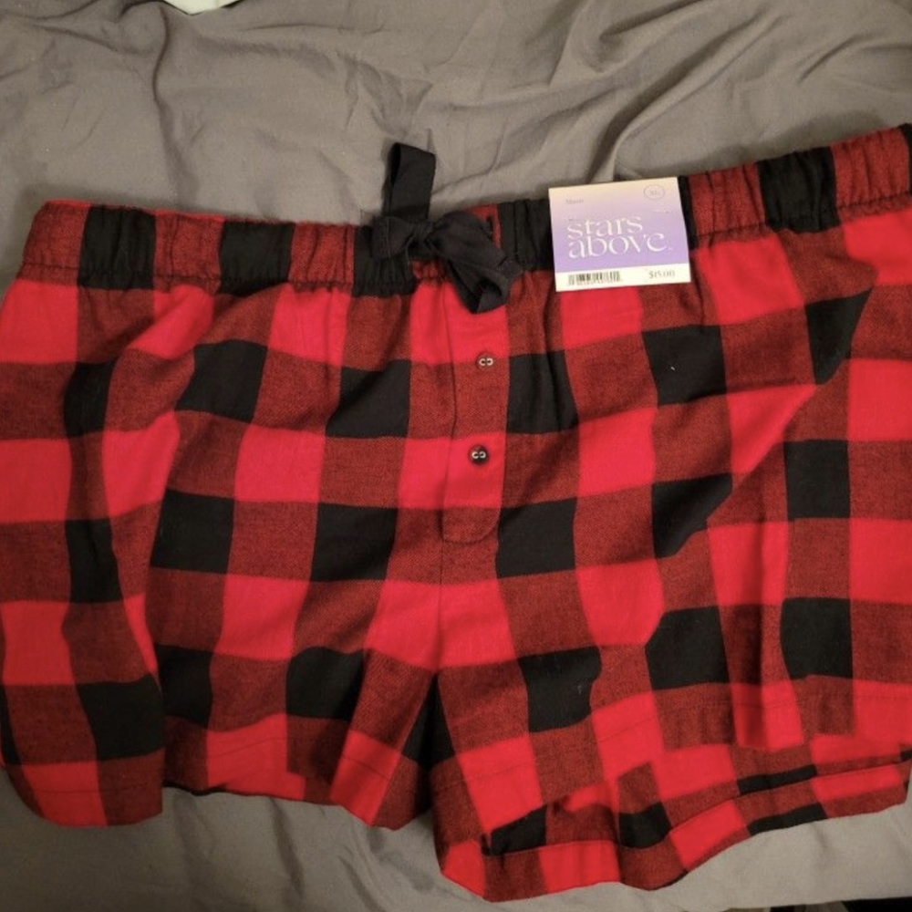 NWT women's flannel shorts